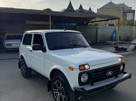 LADA (VAZ) Niva 2013