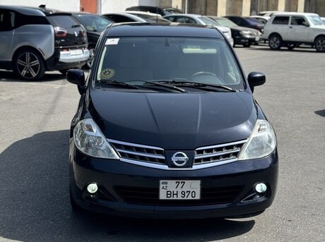 Nissan Tiida 2011