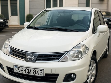 Nissan Tiida 2011