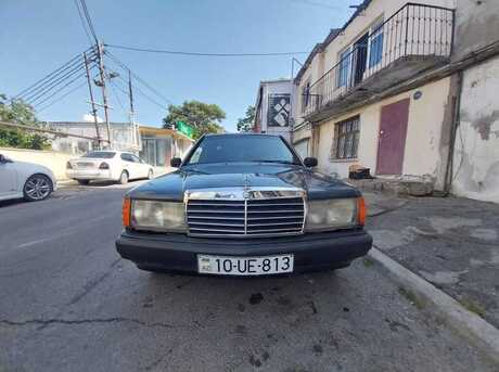 Mercedes 190 1990