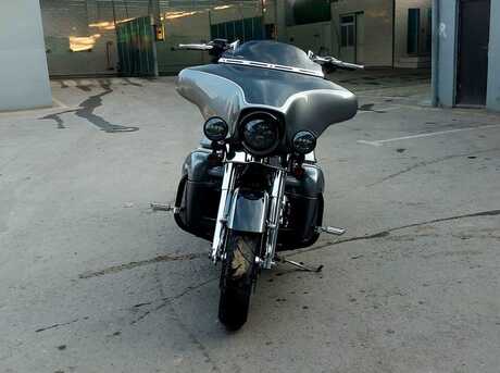 Harley-Davidson FLHX Street Glide