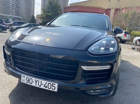 Porsche Cayenne GTS
