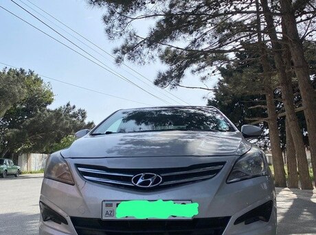 Hyundai Accent 2015