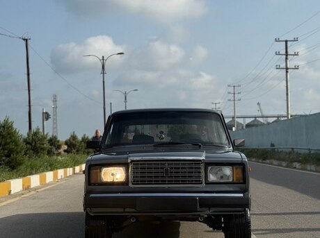 LADA (VAZ) 2107 2010