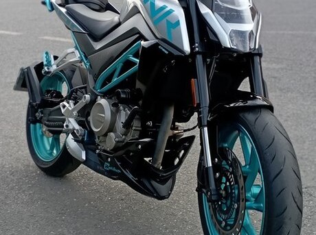CFMOTO 300 NK