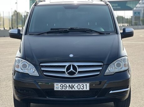 Mercedes Viano 2010