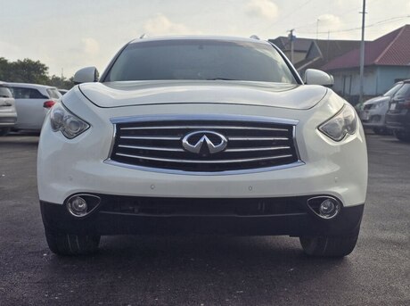 Infiniti FX35 2011