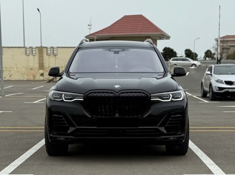 BMW X7 2021