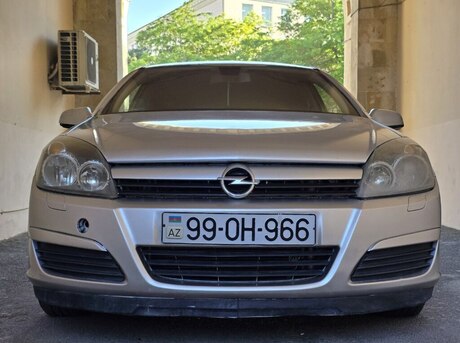 Opel Astra 2004