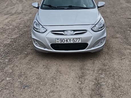 Hyundai Accent 2012