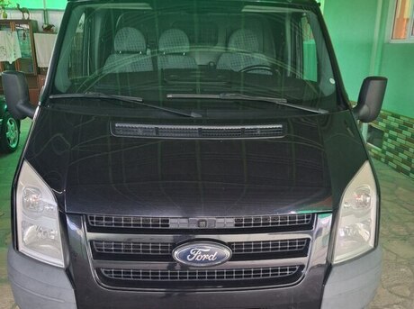 Ford Transit 2011