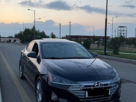 Hyundai Elantra 2020