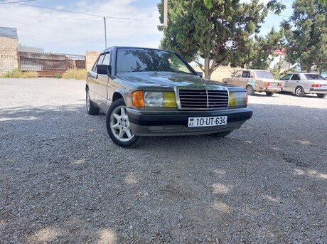 Mercedes 190 1992