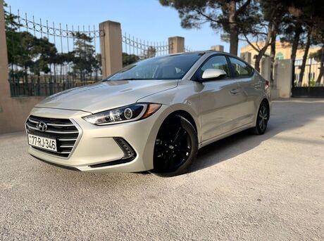 Hyundai Elantra 2016