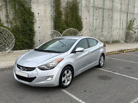 Hyundai Elantra 2013