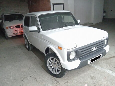LADA (VAZ) Niva 2008