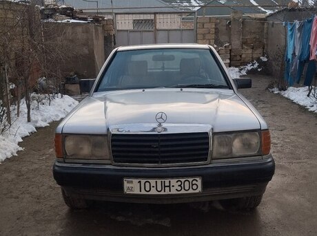 Mercedes 190 1990