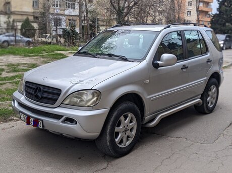 Mercedes ML 270 4MATIC 2001