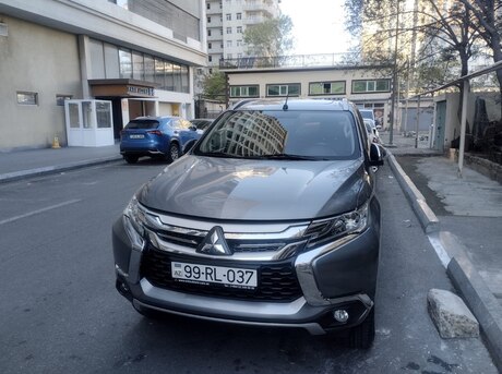 Mitsubishi Pajero Sport
