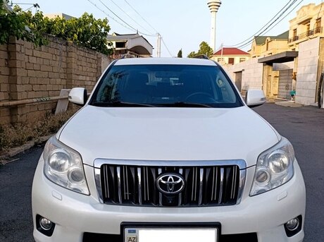 Toyota Land Cruiser Prado 2013
