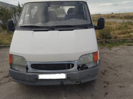 Ford Transit 2000