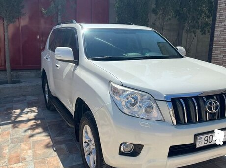 Toyota Land Cruiser Prado 2013