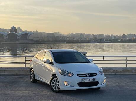 Hyundai Accent 2015