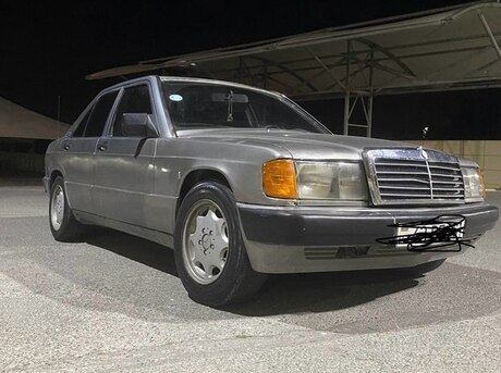 Mercedes 190 1990
