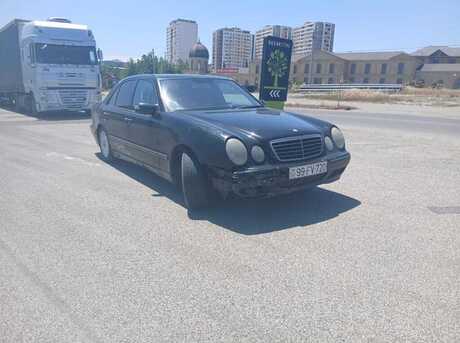 Mercedes E 220 d 2001