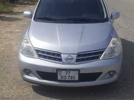 Nissan Tiida 2012