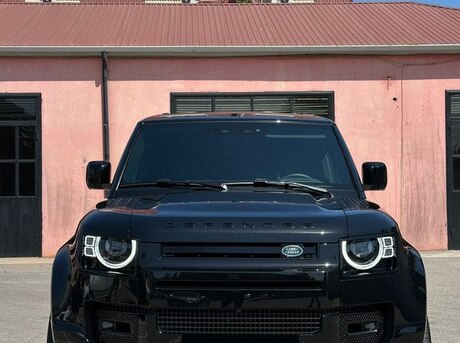 Land Rover Defender 2022