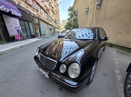 Mercedes E 240 2000
