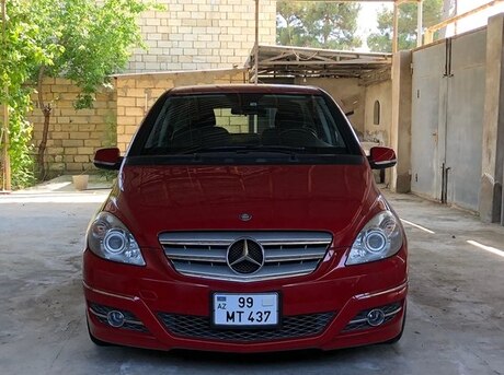Mercedes B 180 2010