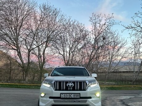 Toyota Land Cruiser Prado 2014