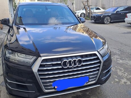 Audi Q7 2017