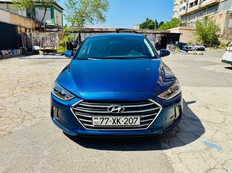 Hyundai Elantra 2016