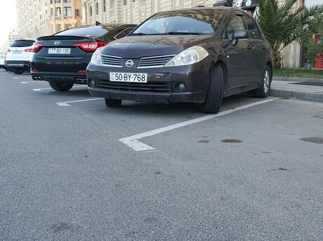 Nissan Tiida 2007