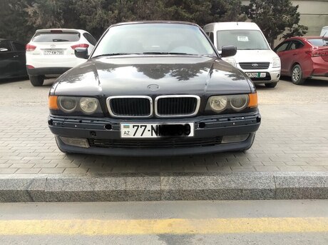 BMW 735 1999