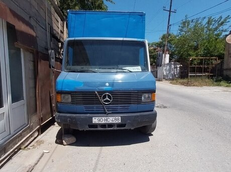 Mercedes 709 D 1992