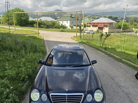 Mercedes E 240 2000