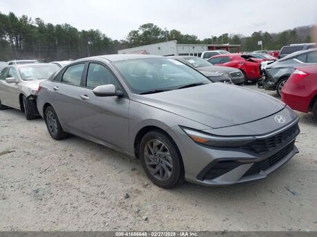 Hyundai Elantra 2024