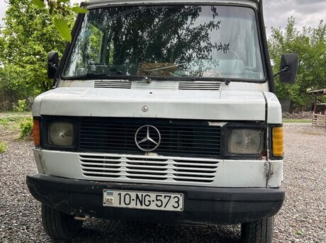 Mercedes 208 D 1991