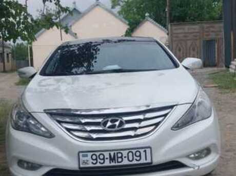 Hyundai Sonata 2010