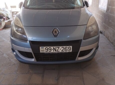 Renault Grand Scenic 2010