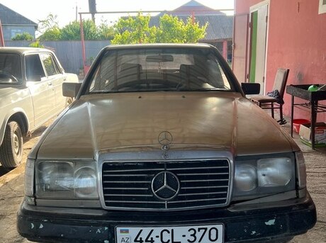 Mercedes E 250 1987