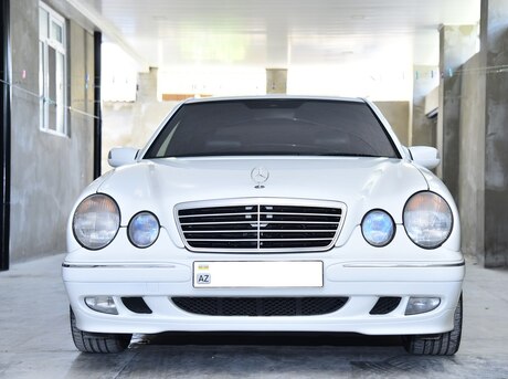 Mercedes E 240 2001