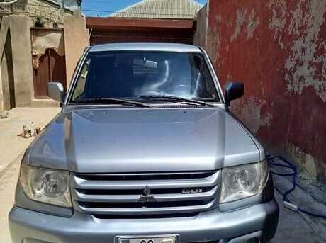 Mitsubishi Pajero io