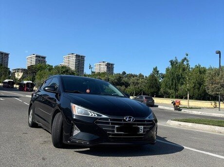 Hyundai Elantra 2019