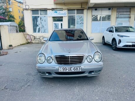 Mercedes E 220 d 2000
