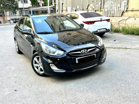 Hyundai Accent 2013
